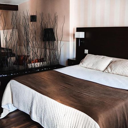 Hotel Rural Plaza Mayor تشينتشون المظهر الخارجي الصورة